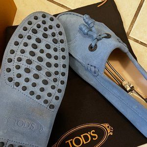 Tod's Gommini Light Blue Suede Loafers Size 9